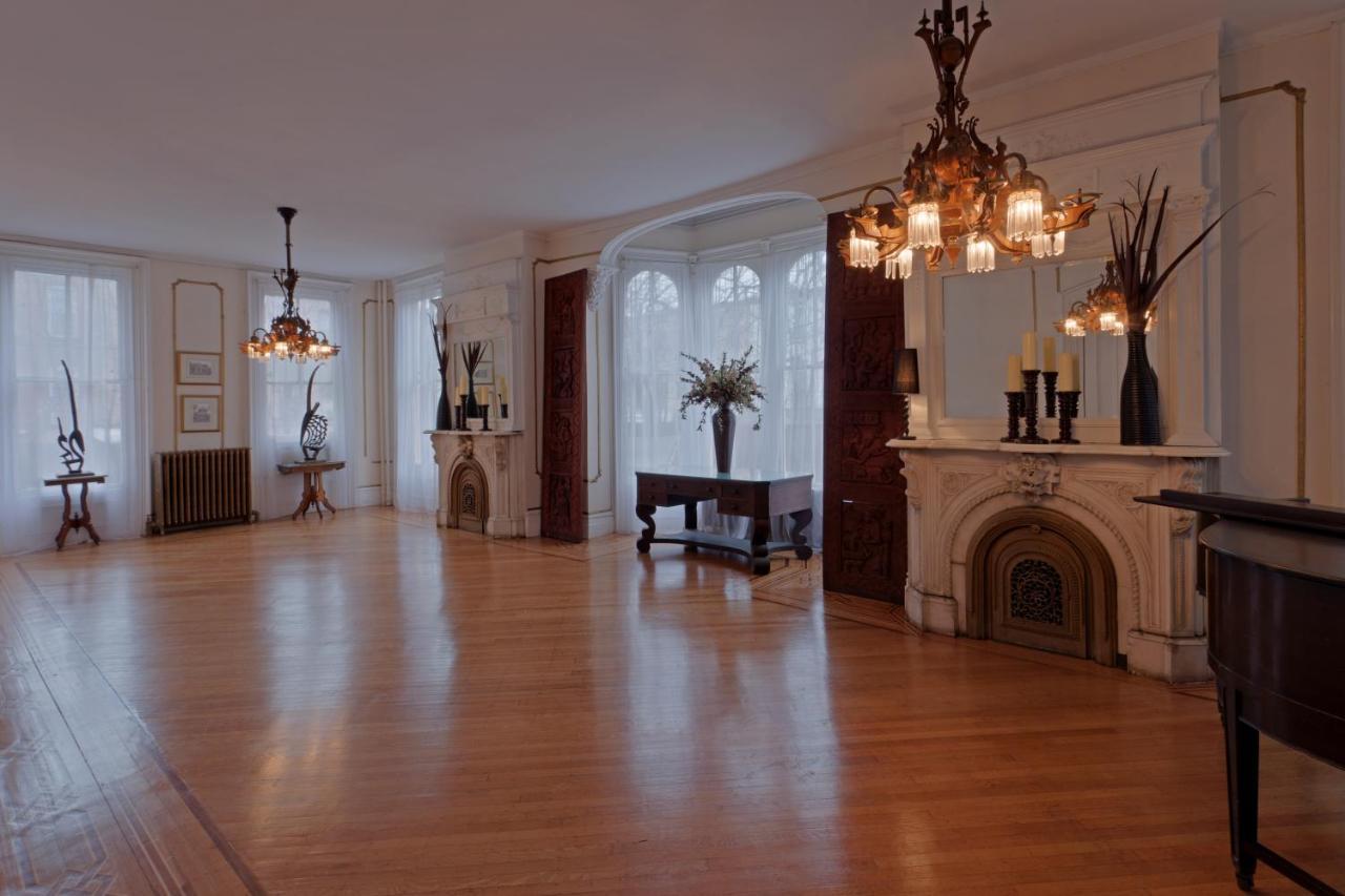 Akwaaba Mansion Bed and Breakfast New York Eksteriør billede